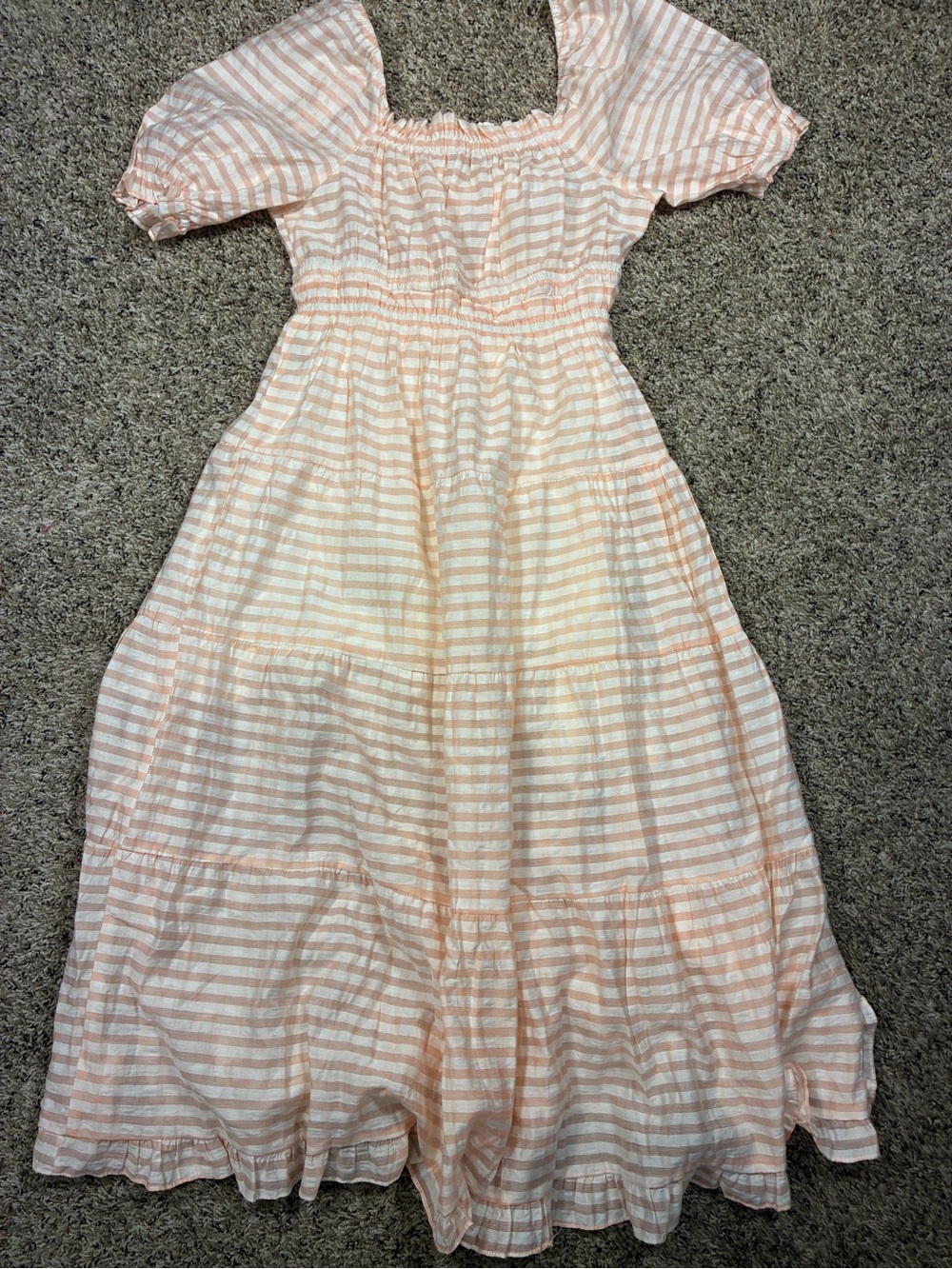 Moon River Striped Poplin Puff Sleeve Tiered Midi Dress - Picture 10 of 13